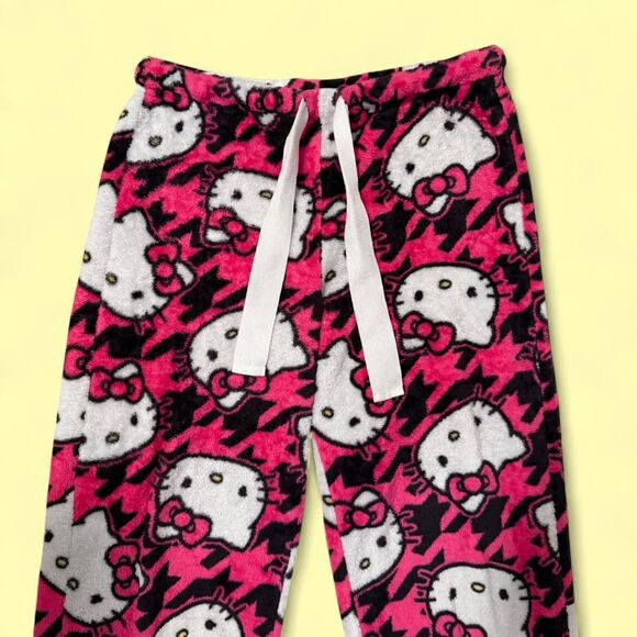 Sanrio Women's multi Pajamas - Picture 2 of 4
